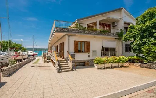 Apartment Anima Klimno 0*,