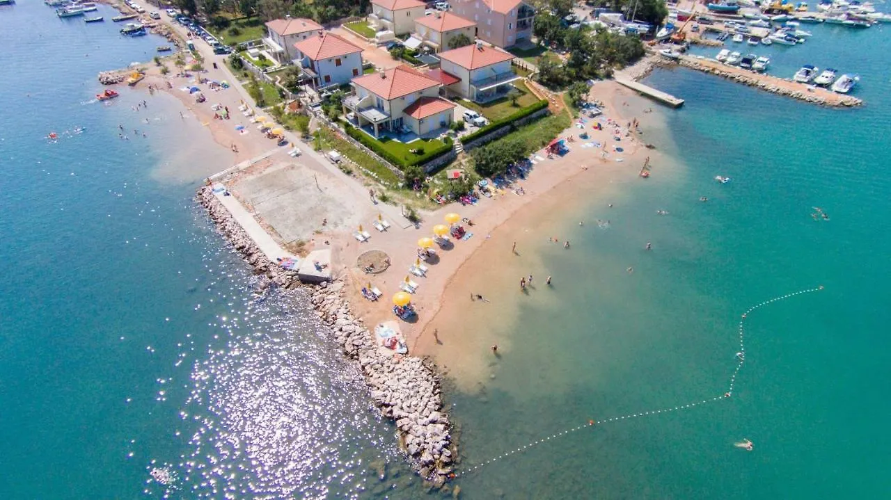 Apartment Anima Klimno 0*,